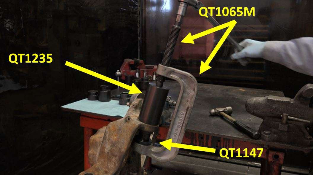 QT1235 2005-Current Ford Super Duty F450, F550 Lower Ball Joint Press Removal Receiver Torque King 4x4