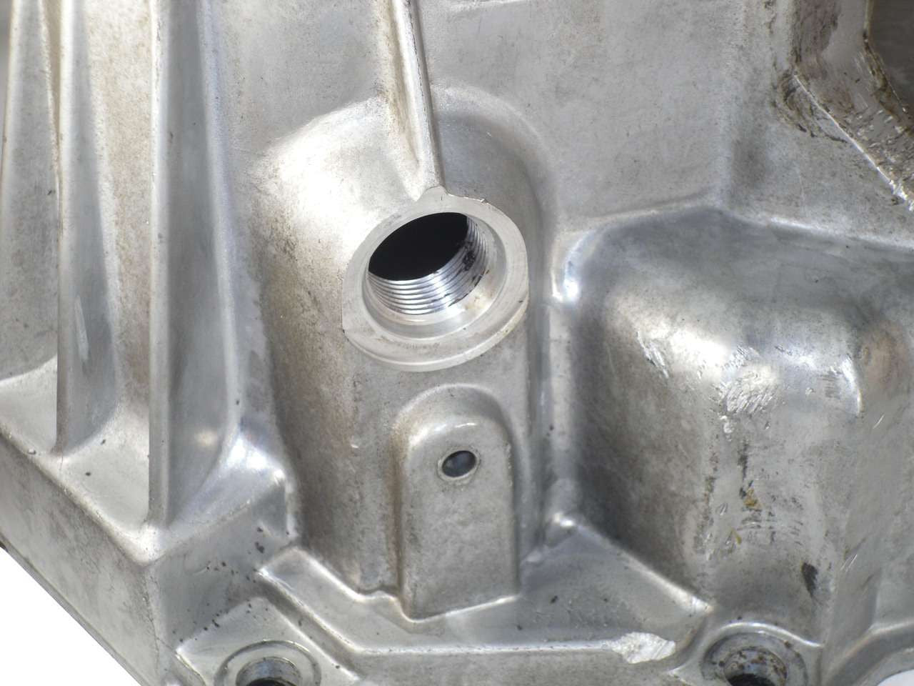 QU10233 1999-2007 GM NV4500 4x2 C-Truck Rear Housing Torque King 4x4