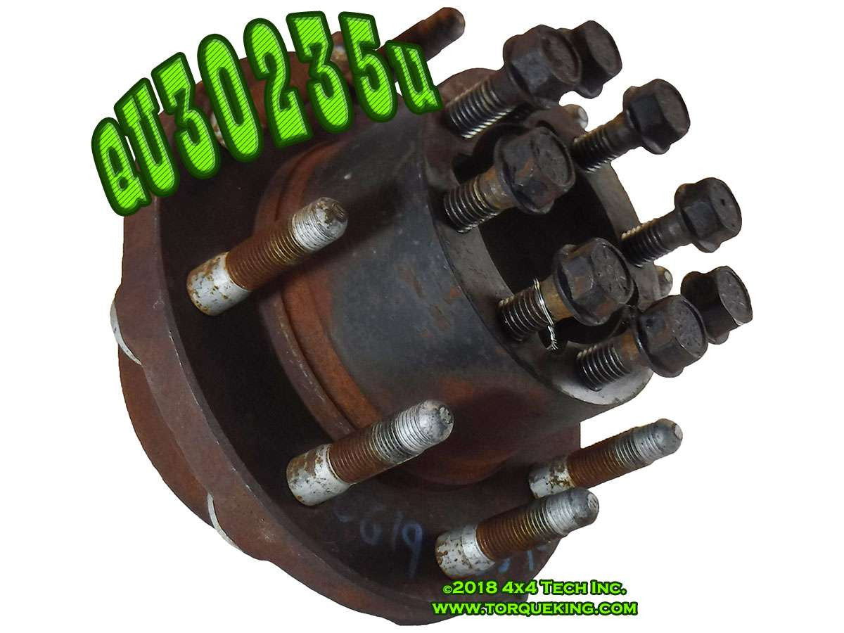 QU30235U USED SRW Rear Wheel Hub with Studs for 2001-2010 GM Torque King 4x4