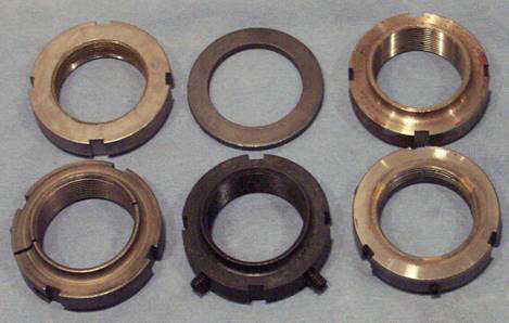 Nut retaining designs for NV4500 5th gear